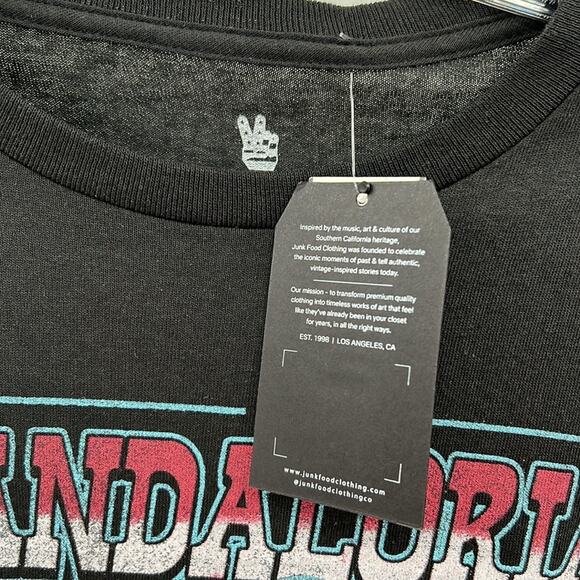 Junk Food Men's Mandalorian Long Sleeve Tee - Large - NWT - Picture 4 of 6